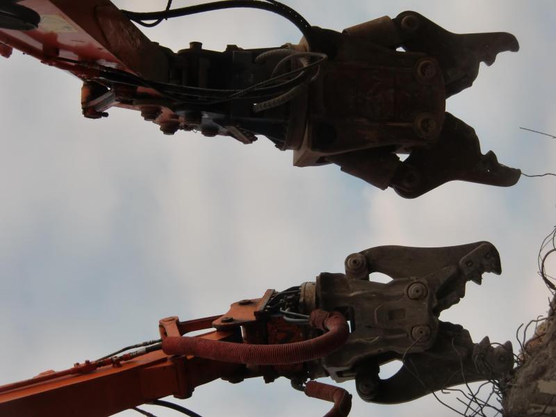 Zerquetschung von Stahlbeton