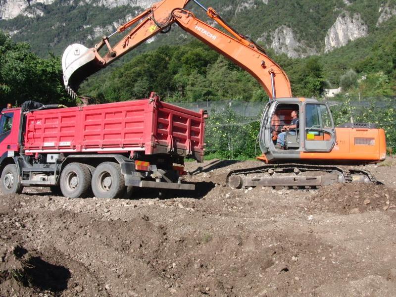 Erdbewegungen und Bodenverbesserungsarbeiten