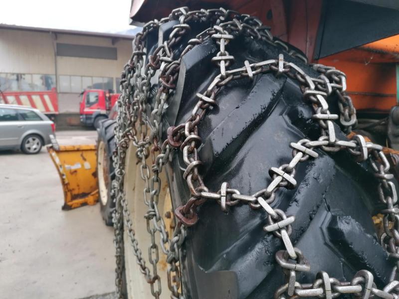 Schneeräumungsarbeiten